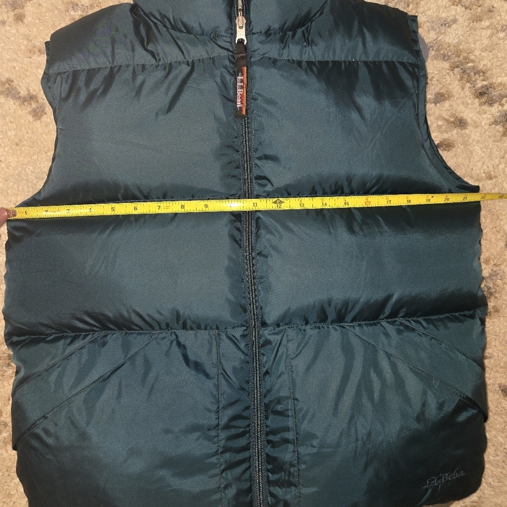 L.L. Bean Women’s Medium Reversible Goose Down Puffer Vest Teal Green - Picture 8 of 9